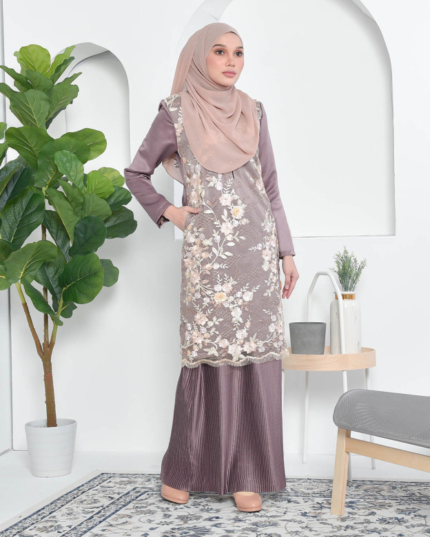 Baju Kurung Lace Pleated Aeni - Espresso Brown