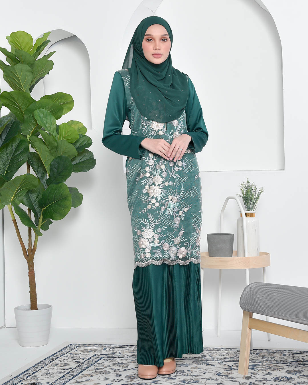 Baju Kurung Lace Pleated Aeni - Zamrud Green