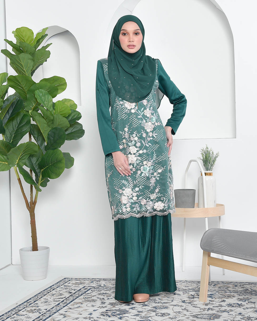Baju Kurung Lace Pleated Aeni - Zamrud Green