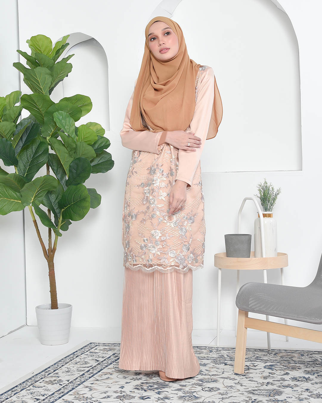 Baju Kurung Lace Pleated Aeni - Gold Dust