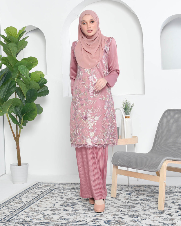 Baju Kurung Lace Pleated Aeni - Thulian Pink