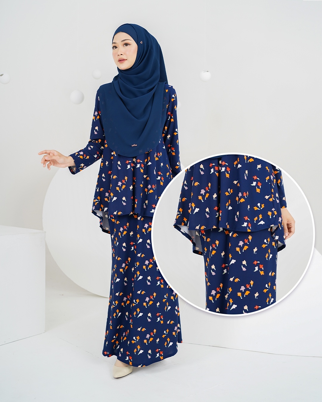 Baju Kurung Lola Printed 2.0 - Emeria NavyBlue