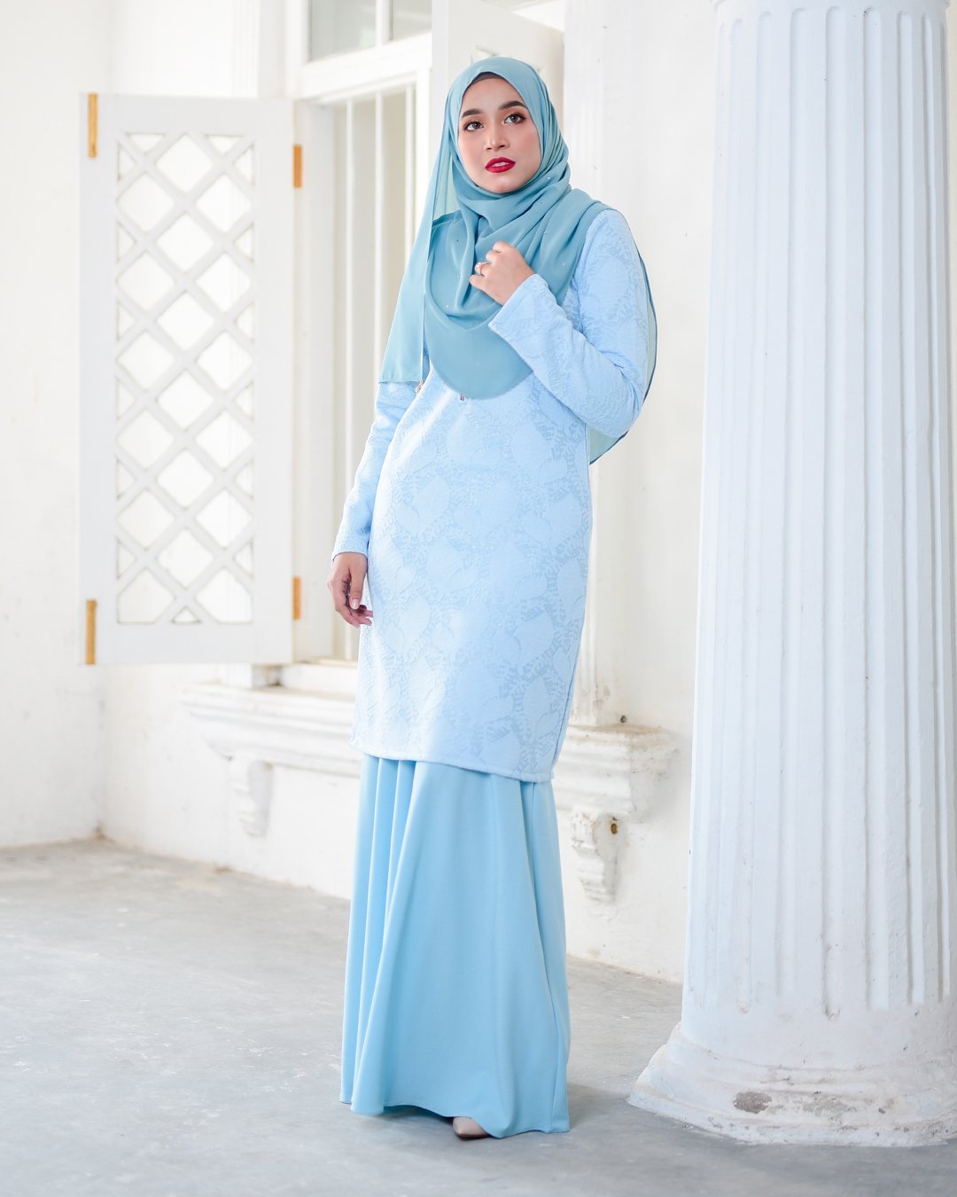 Baju Kurung Moden Lace Gygy - Glorious Sky