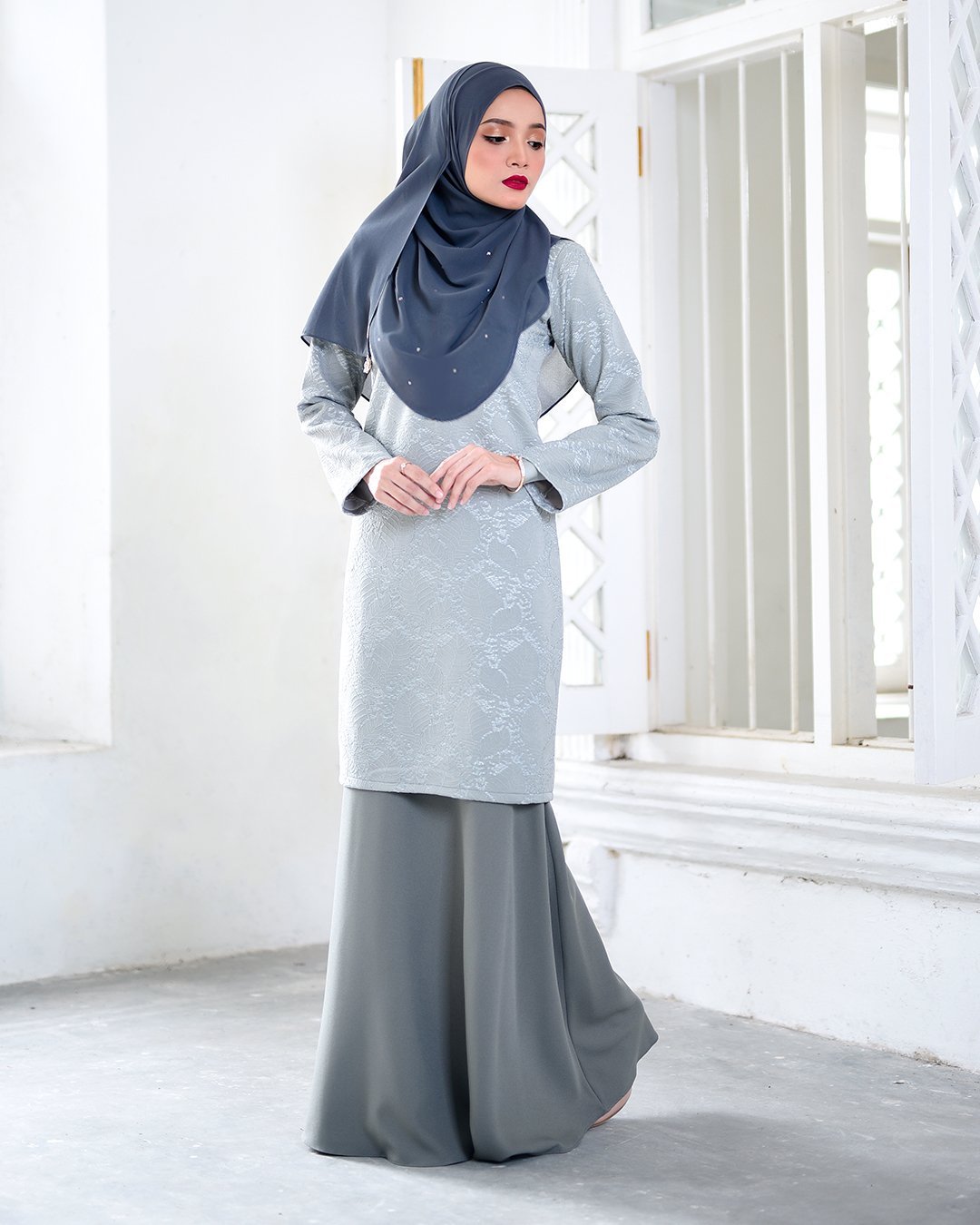 Baju Kurung Moden Lace Gygy - Dusty Ash