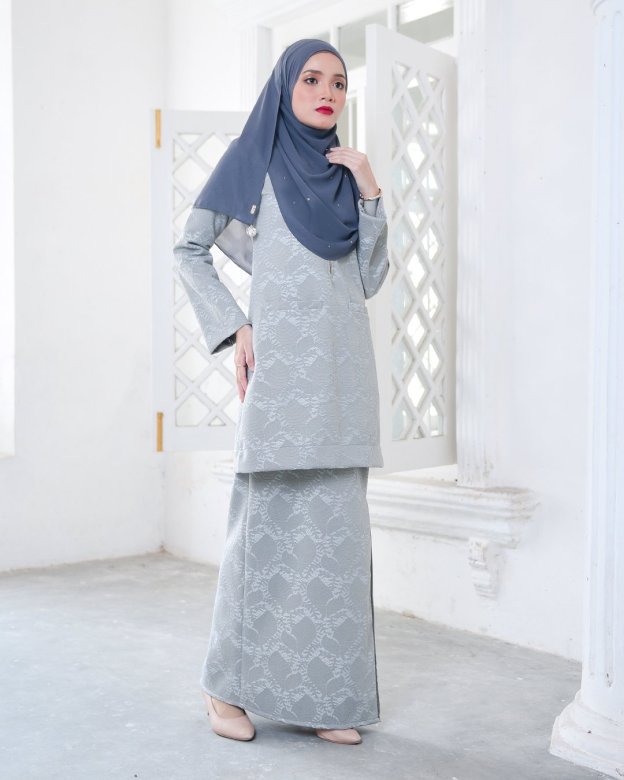 Baju Kurung Kedah Gyny - Ice Grey