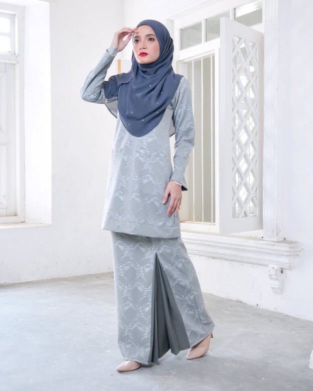 Baju Kurung Kedah Gyny - Ice Grey