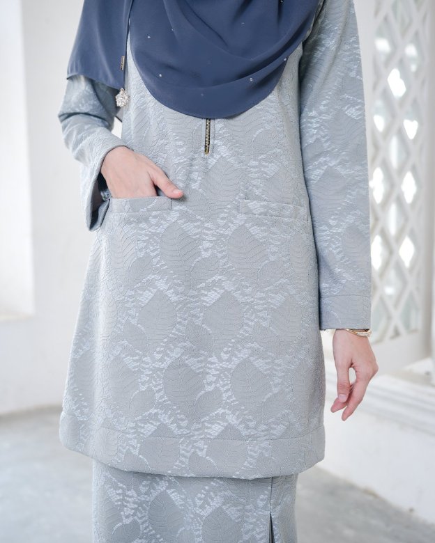 Baju Kurung Kedah Gyny - Ice Grey