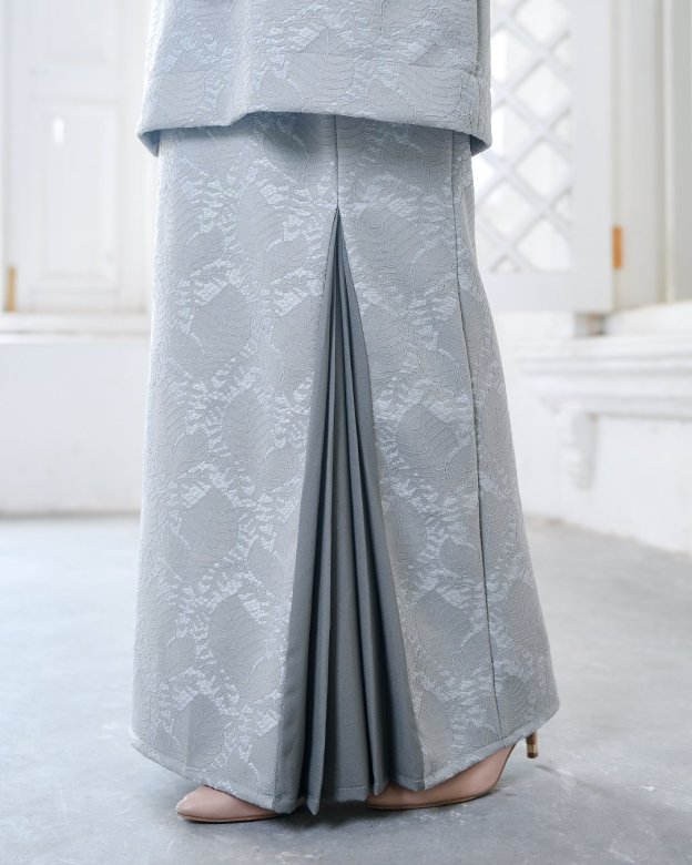Baju Kurung Kedah Gyny - Ice Grey