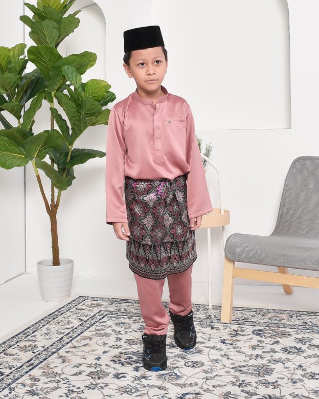 Baju Melayu Hamza Slim Fit Kids - Thulian Pink