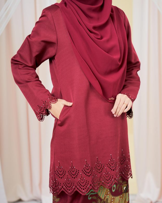 Baju Kurung Batik Lasercut Hanifa - Maroon