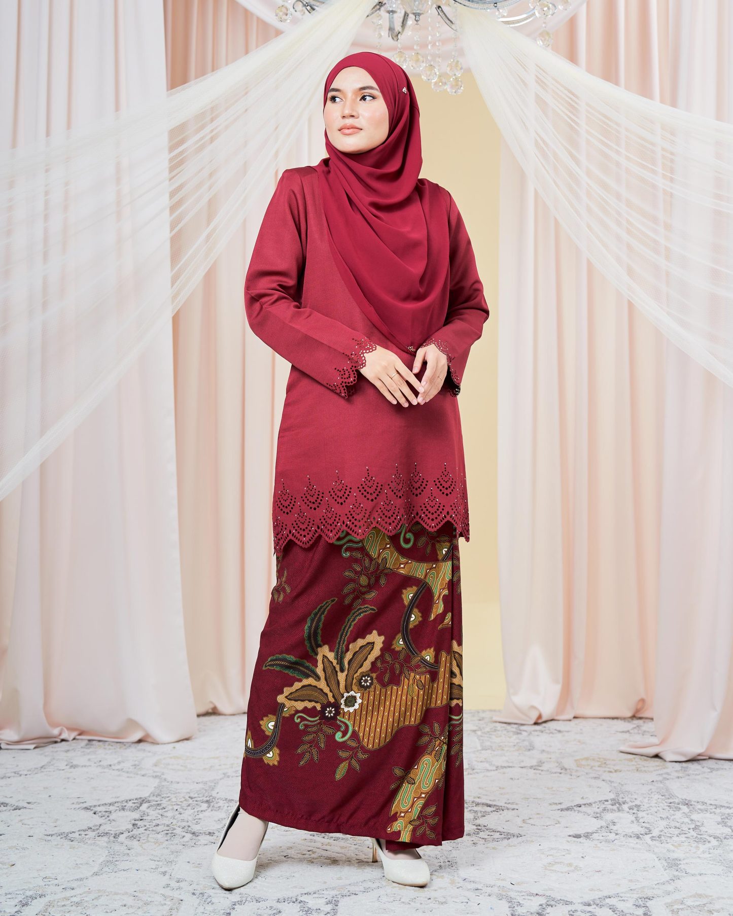 Baju Kurung Batik Lasercut Hanifa - Maroon