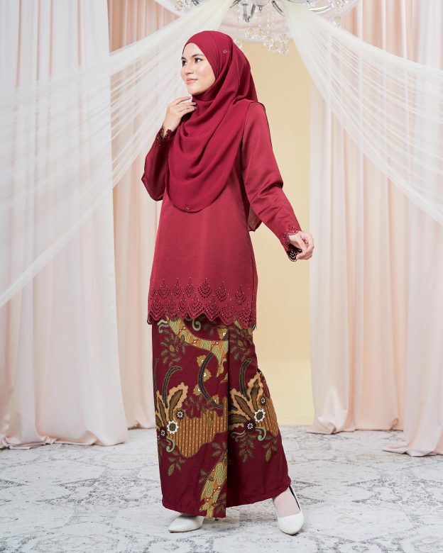 Baju Kurung Batik Lasercut Hanifa - Maroon
