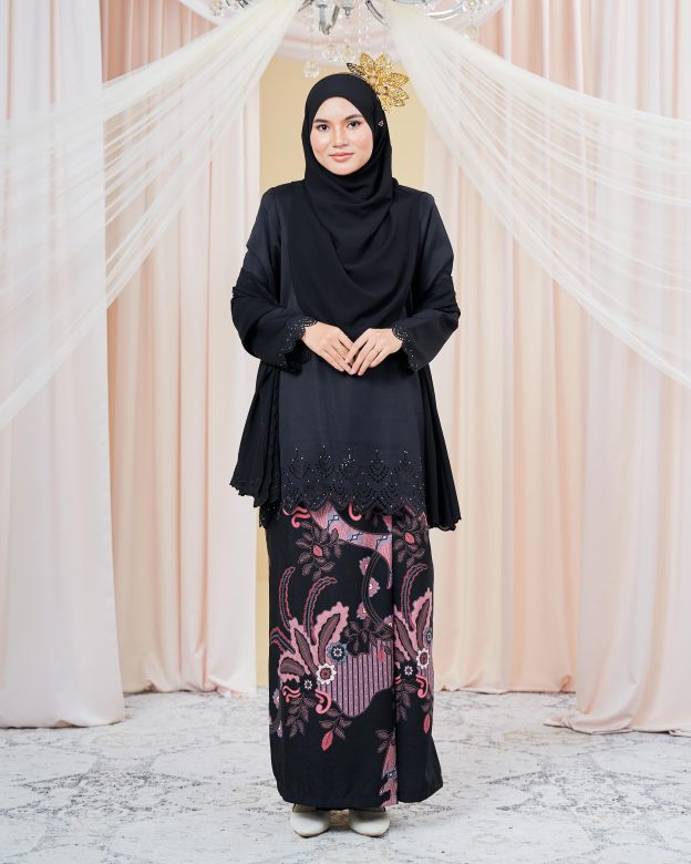 Baju Kurung Batik Lasercut Hanifa - Matte Black