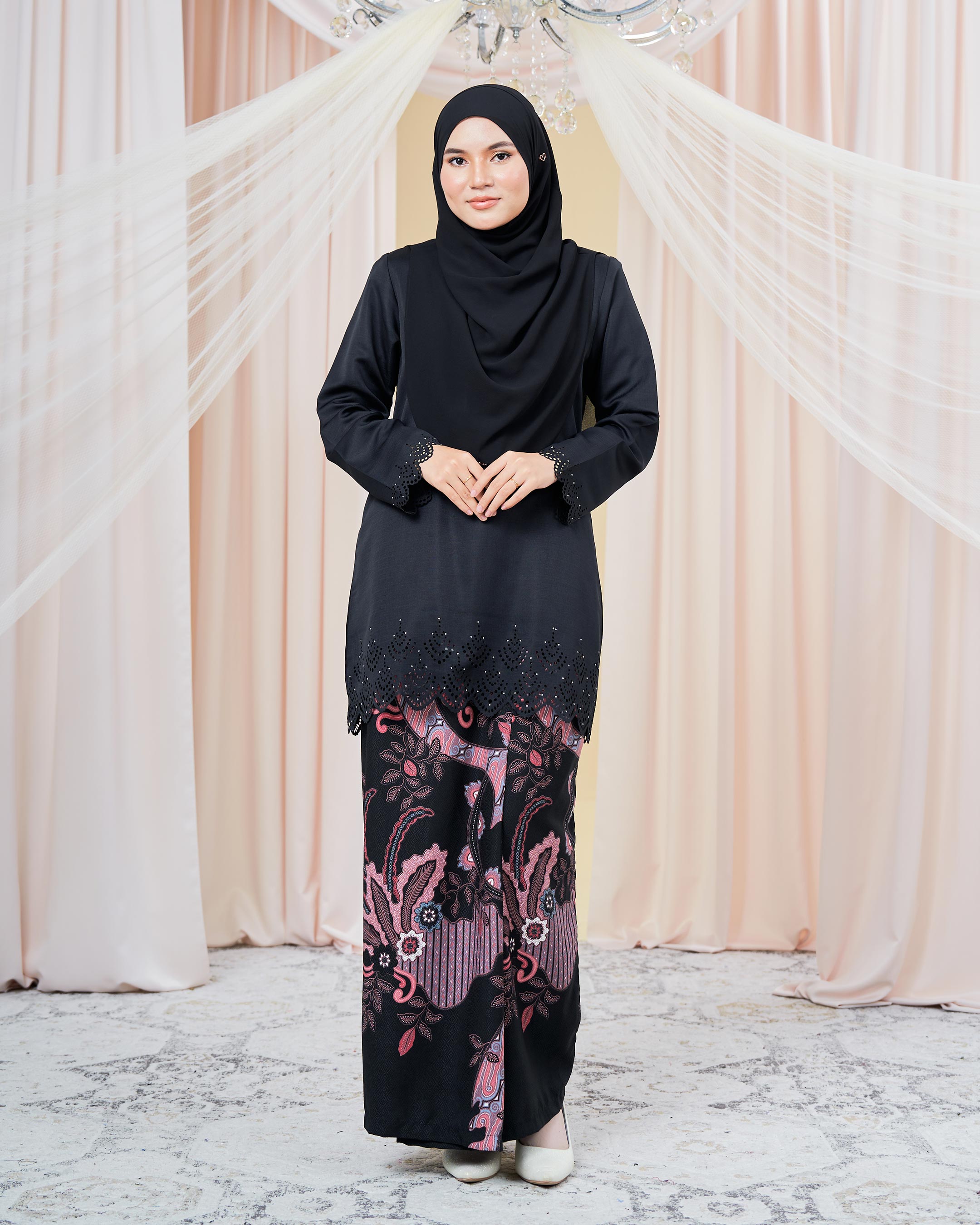 Baju Kurung Batik Lasercut Hanifa - Matte Black