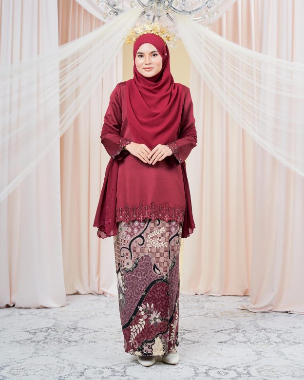 Baju Kurung Batik Lasercut Helda - Maroon