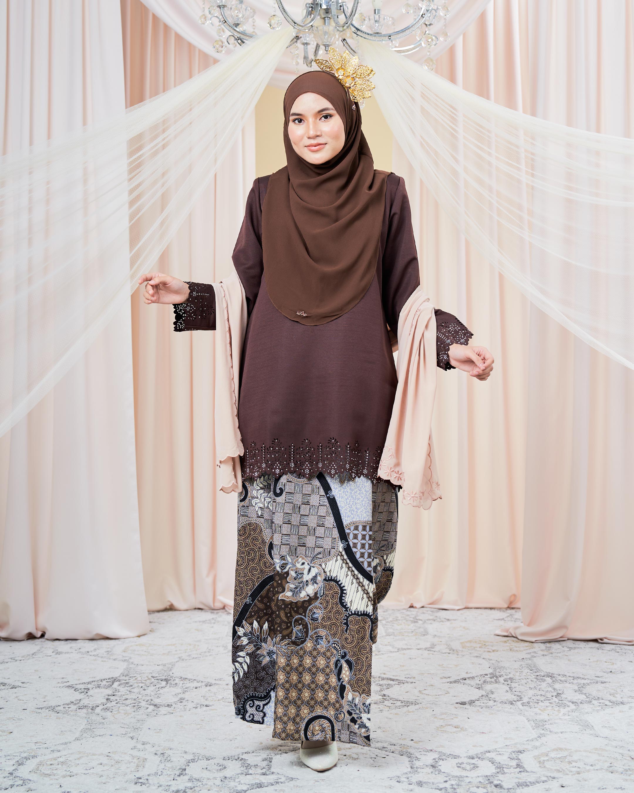 Baju Kurung Batik Lasercut Helda - Wood Brown