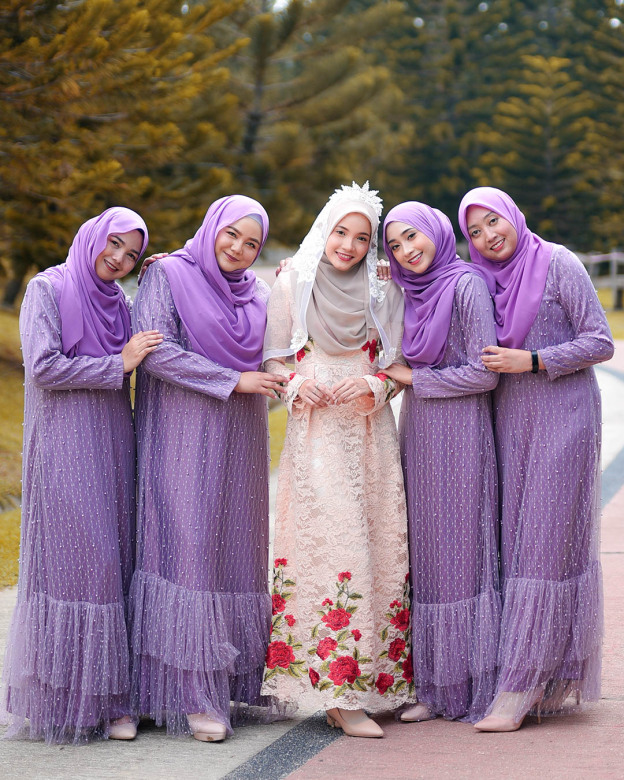 Abaya Lace Tutu Isabelle  - Blueberry