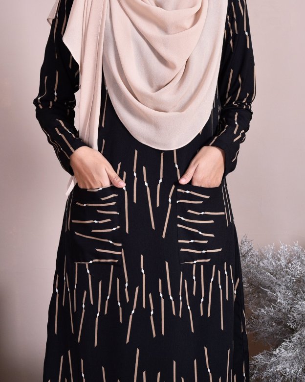 Dress Medi Long Slit Sienna - Obsidian Black