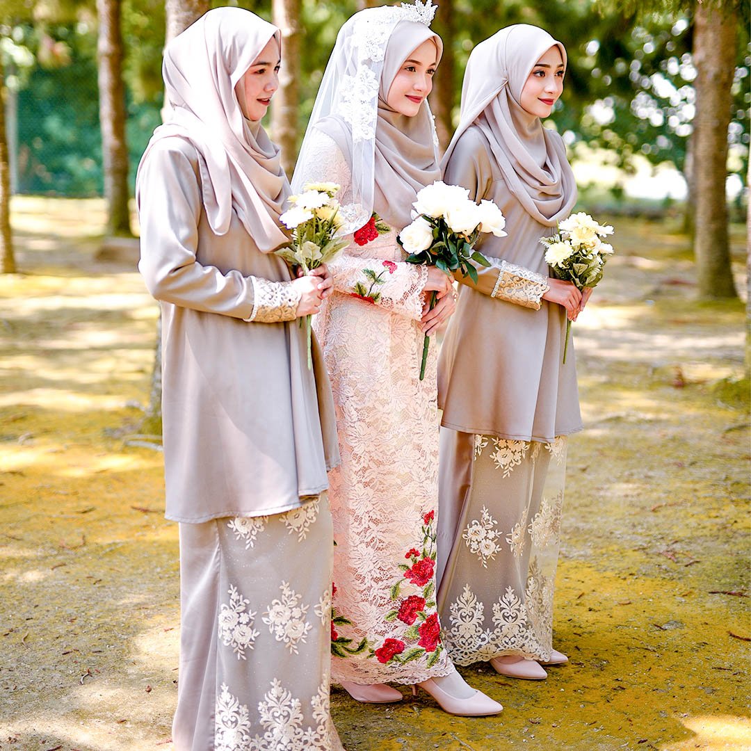 Baju Kurung Lace Avery - Silk Brown