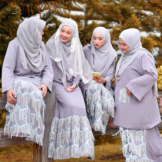 Baju Kurung Kedah Lace Sequin Jaelyn - Silvermine