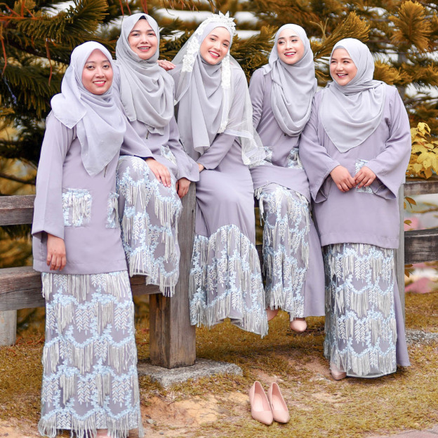 Baju Kurung Kedah Lace Sequin Jaelyn - Coralette