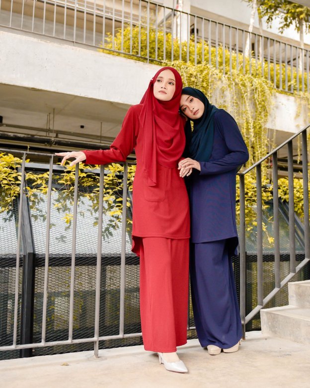 Baju Kurung Kozi Ironless Dream - Red