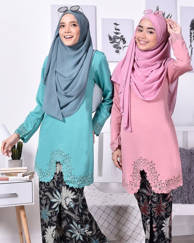 Baju Kurung Batik Moden Lasercut Nasim - Turquoise