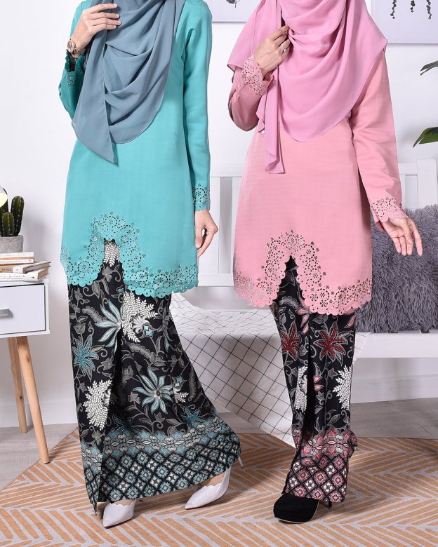 Baju Kurung Batik Moden Lasercut Nasim - Turquoise
