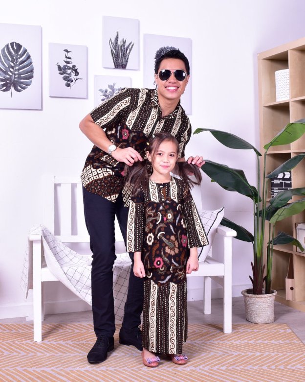 Baju Kemeja Batik Nordin - Brown