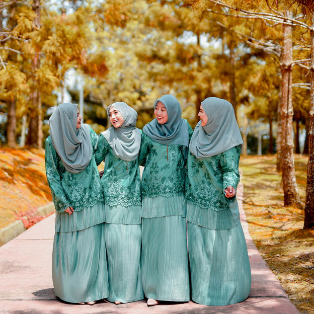 Baju Kurung Pleated Lace Victoire - Black Limo