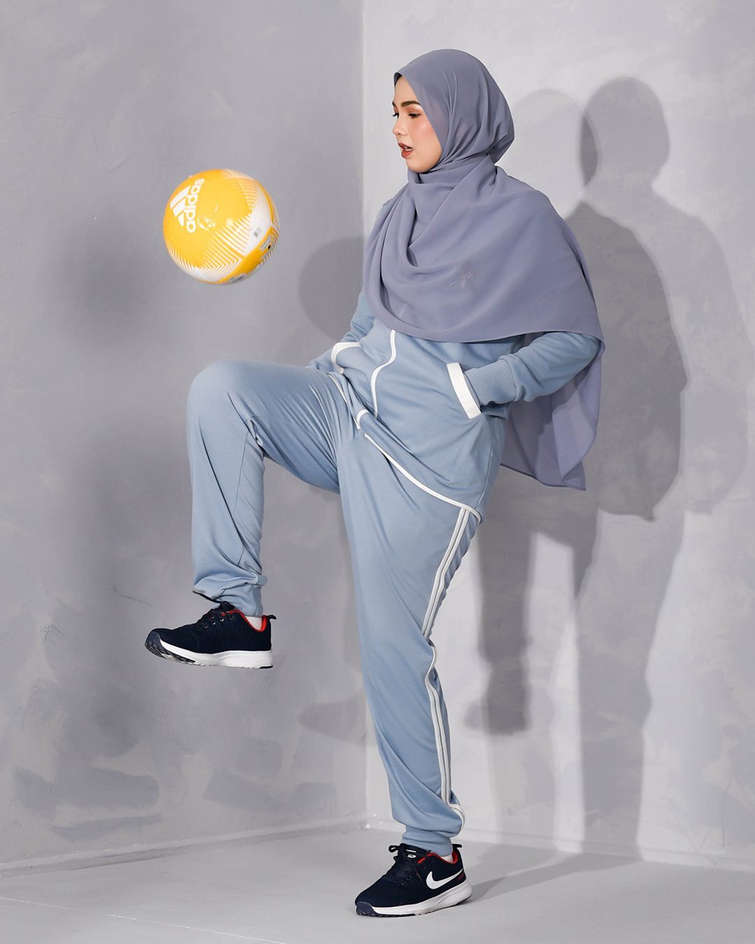 Jacket Hoodie Activewear Alexa - Aegen Blue