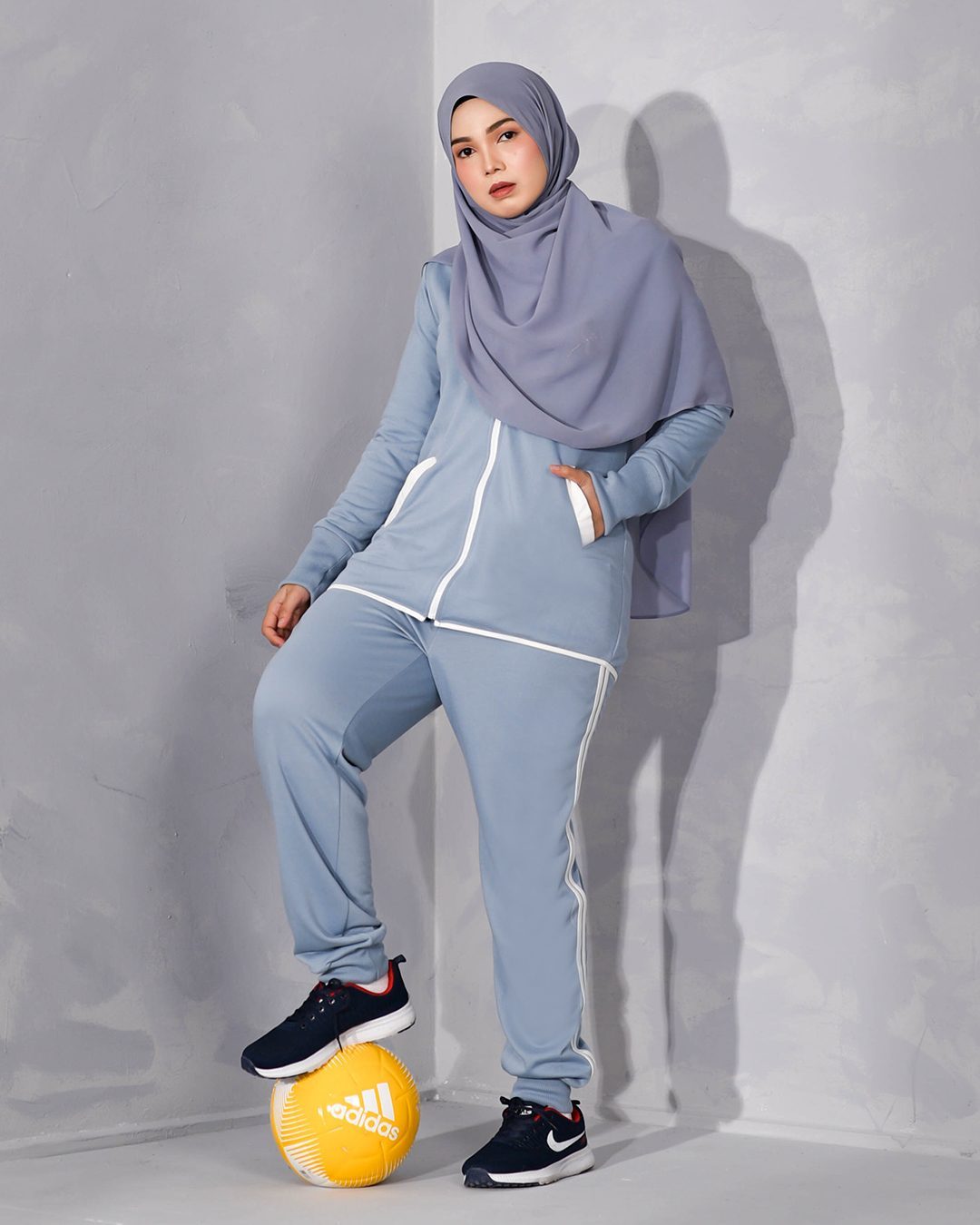 Jacket Hoodie Activewear Alexa - Aegen Blue