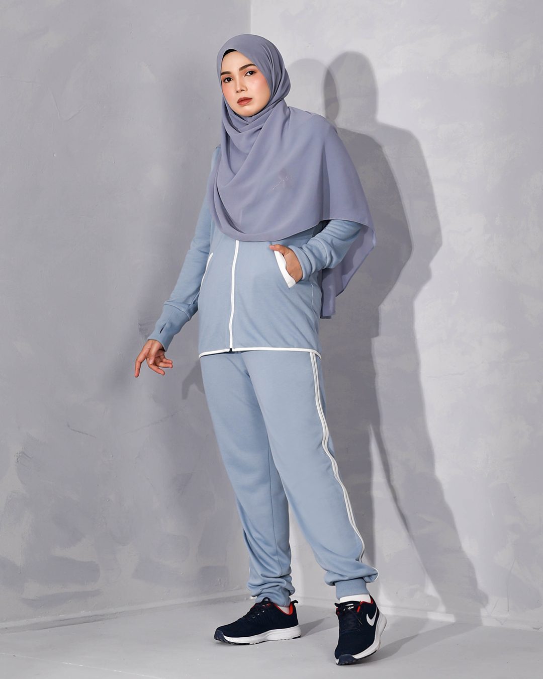 Jacket Hoodie Activewear Alexa - Aegen Blue