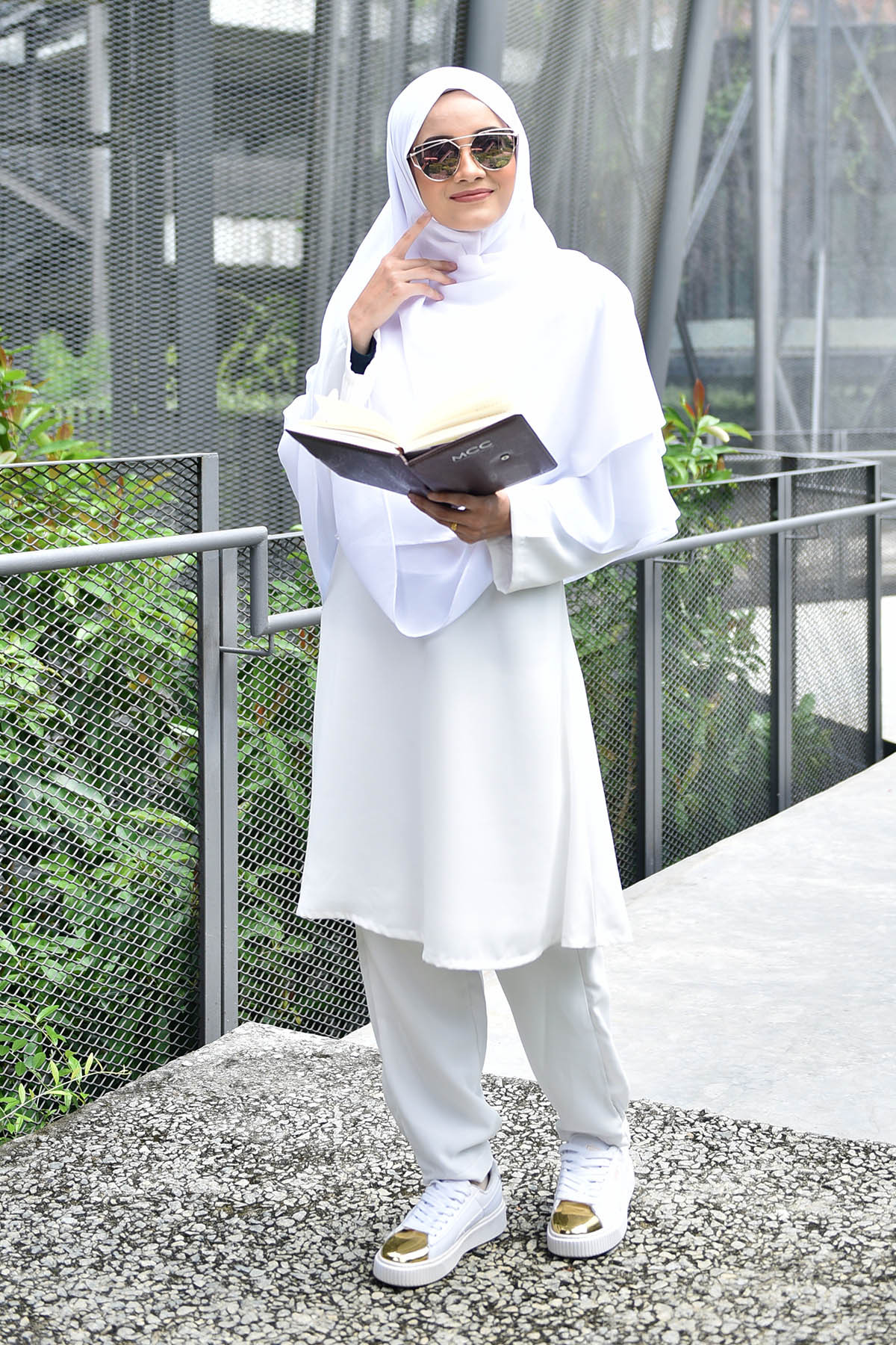 Jubah Seluar Safa - White