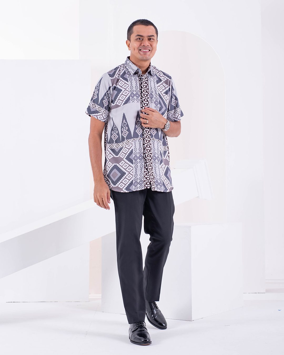 Baju Kemeja Short Sleeves Arjuna - Friod Gray