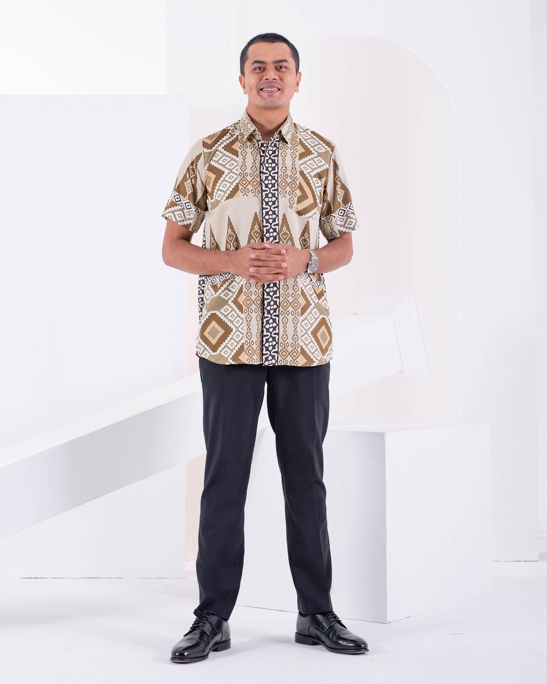 Baju Kemeja Short Sleeves Arjuna - Khaki Mustard