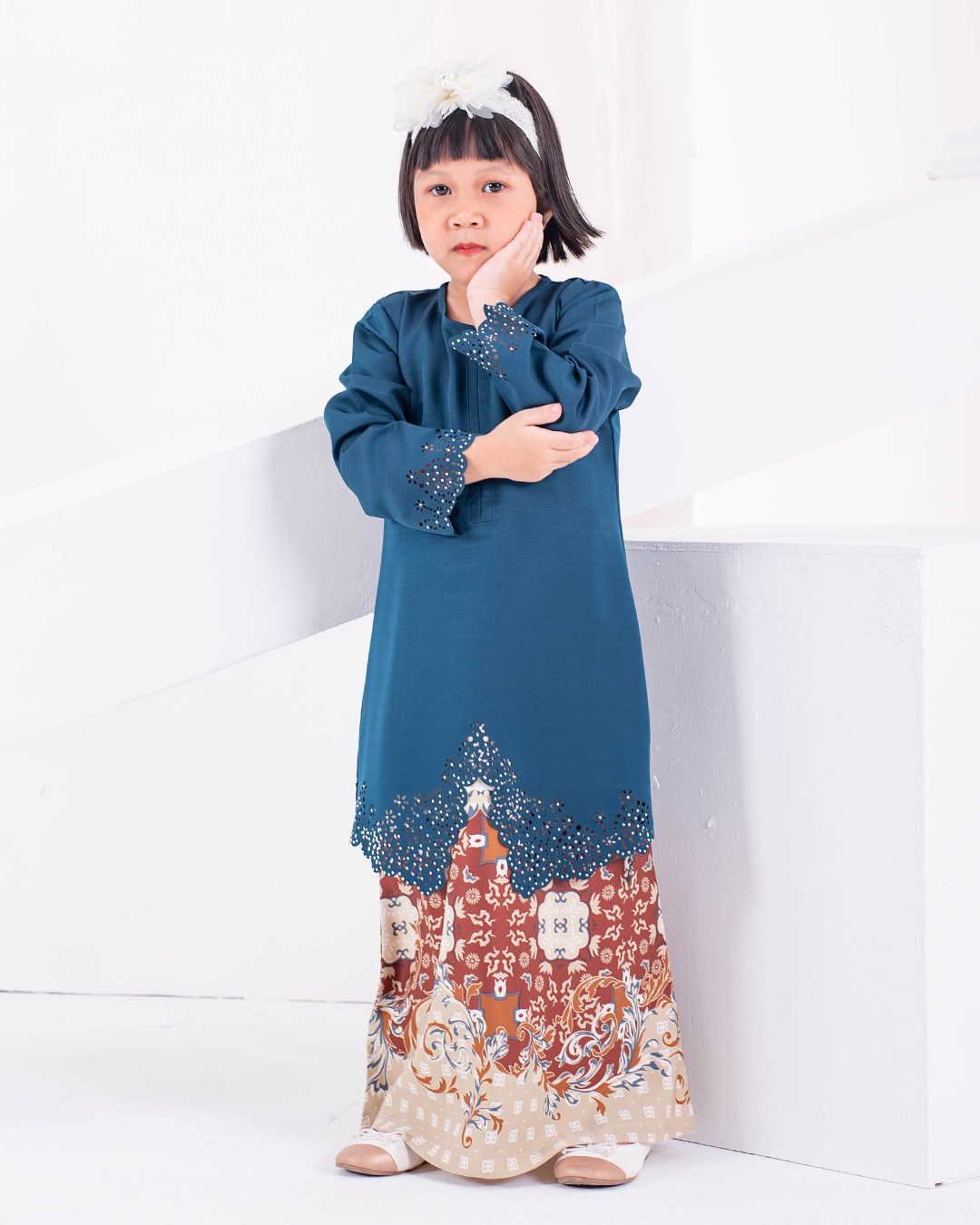 Baju Kebarung Lasercut Areena Kids - Imperial Blue