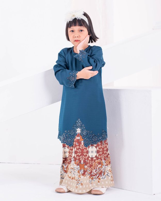 Baju Kebarung Lasercut Areena Kids - Imperial Blue