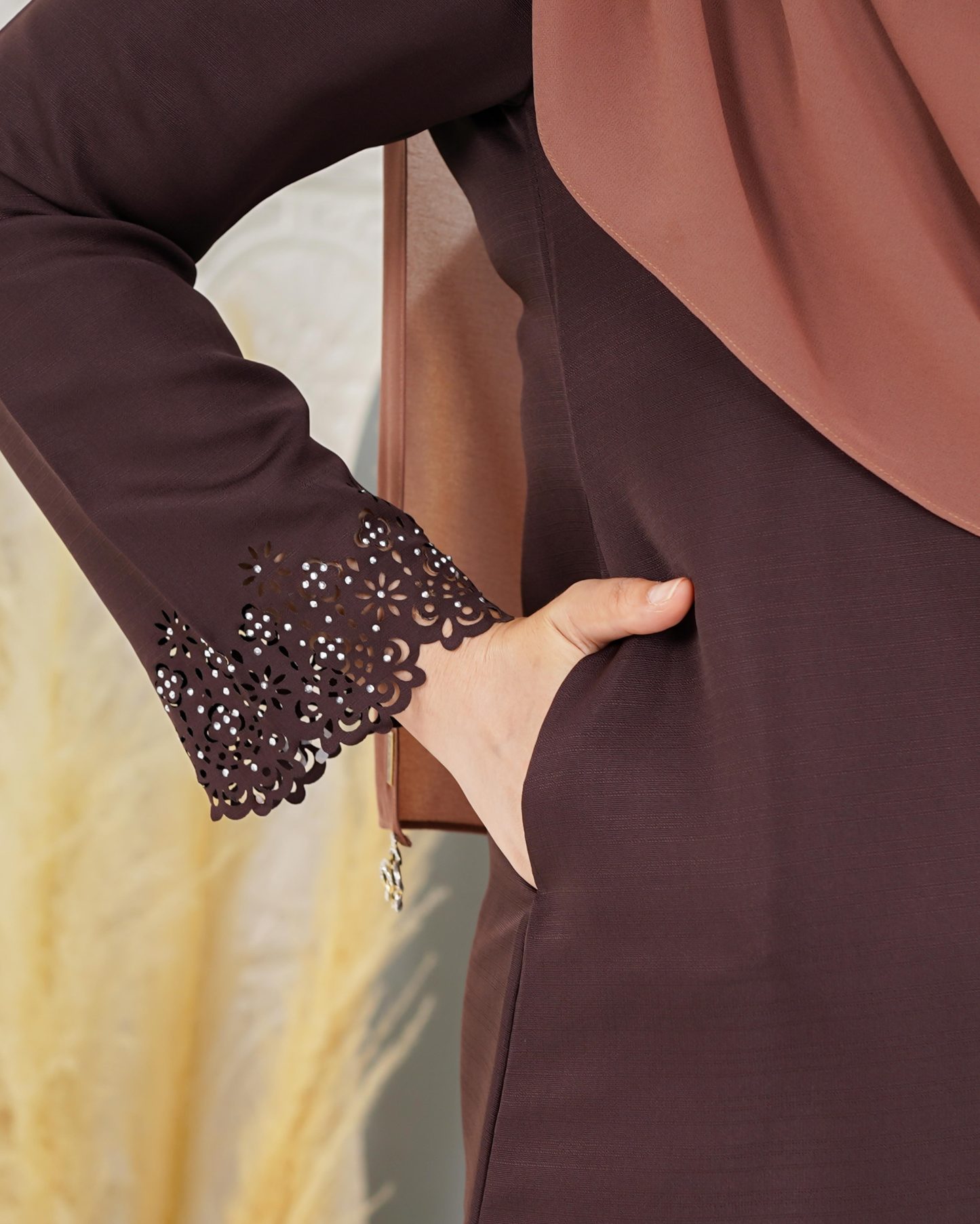 Baju Kebarung Lasercut Azeera - Wood Brown