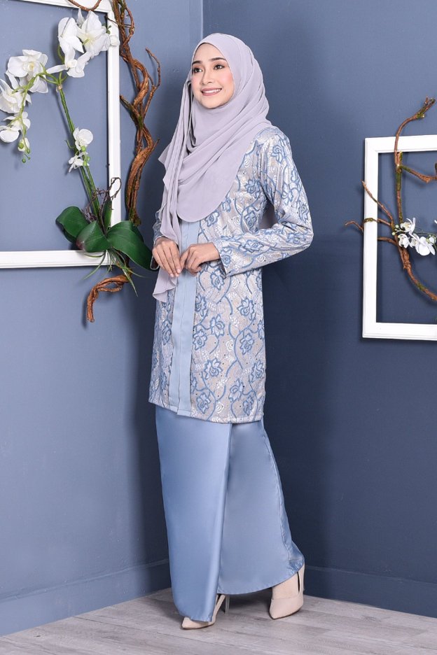 Baju Kebarung Lace Geyna - Sky Blue