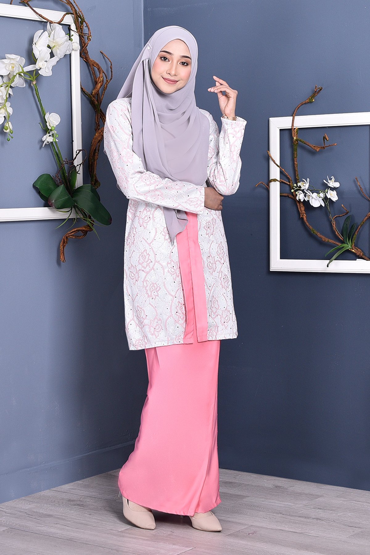 Baju Kebarung Lace Geyna - Milky Rose