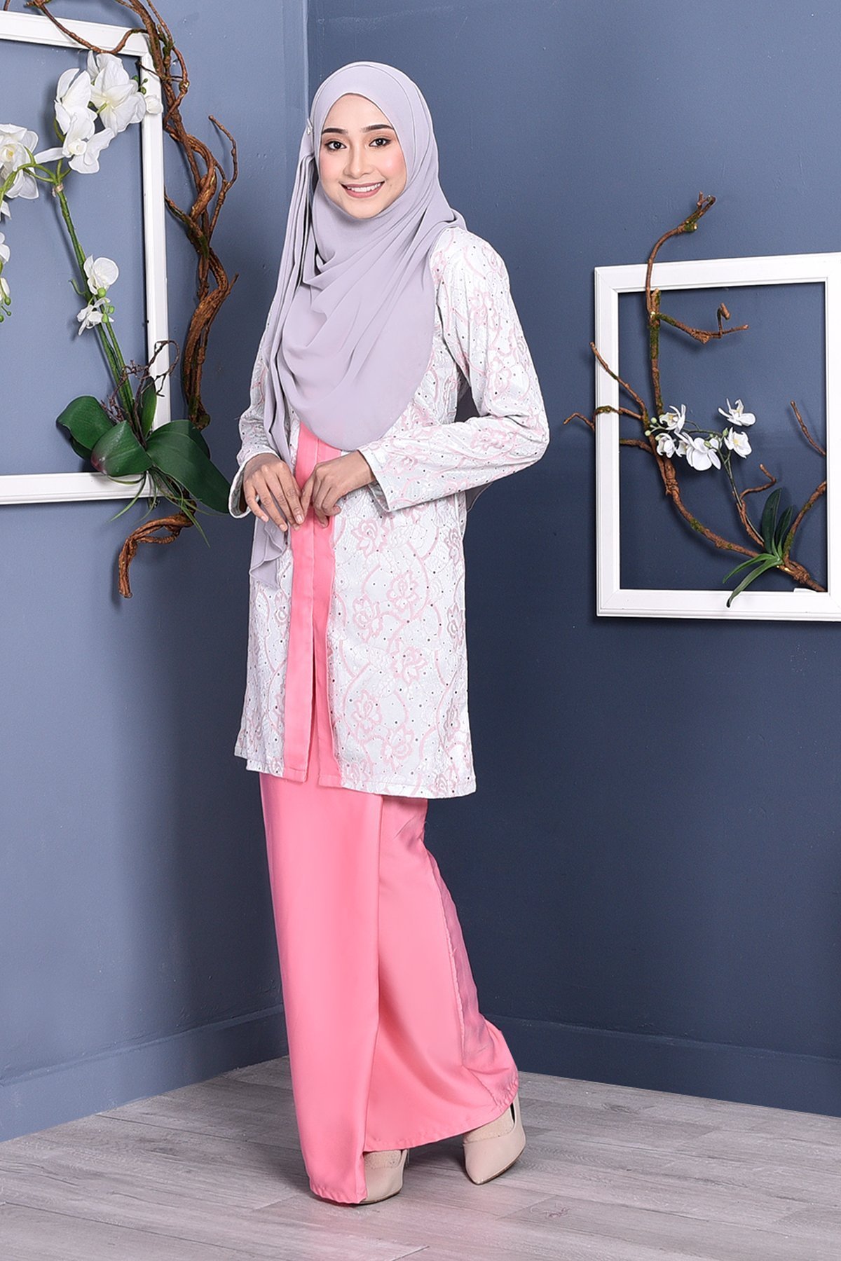 Baju Kebarung Lace Geyna - Milky Rose