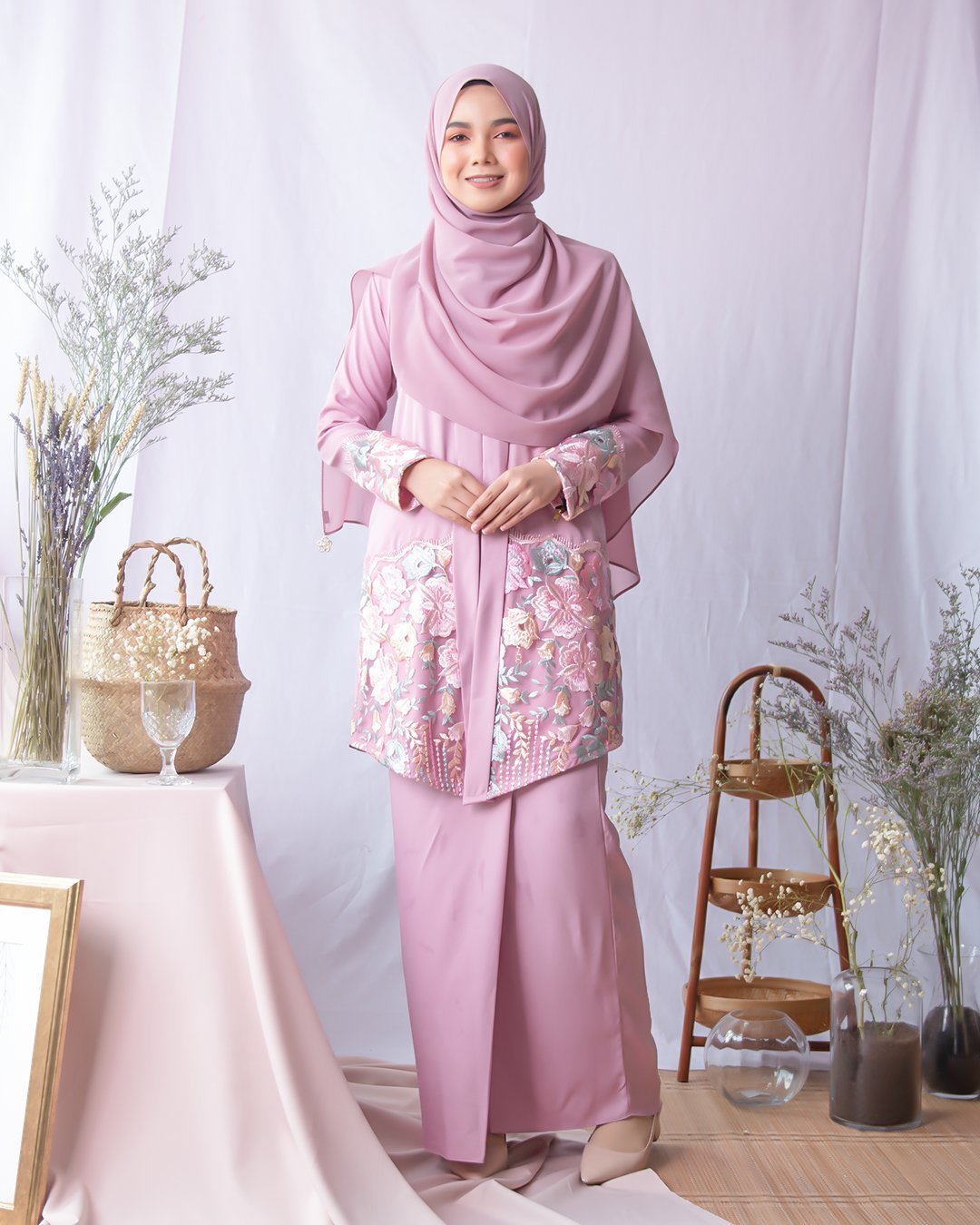 Baju Kebarung Lace Adeen - Lavender Purple
