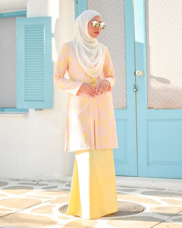 Baju Kebarung Lace Geesha - Peach Custard