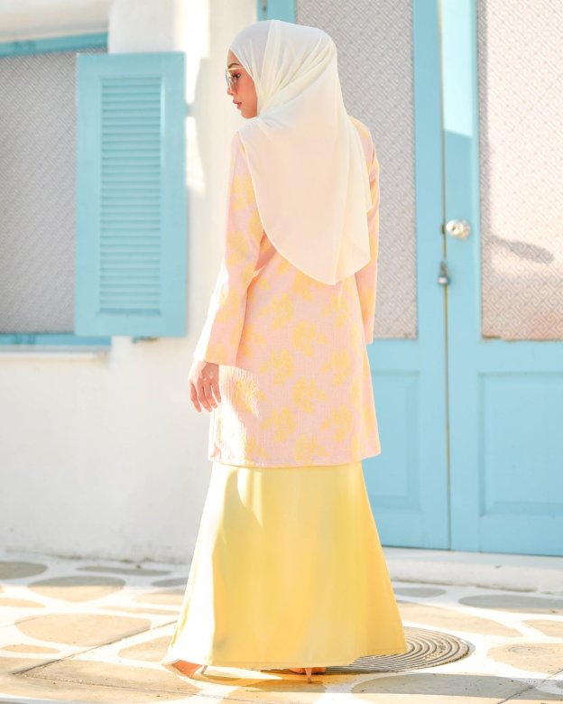 Baju Kebarung Lace Geesha - Peach Custard