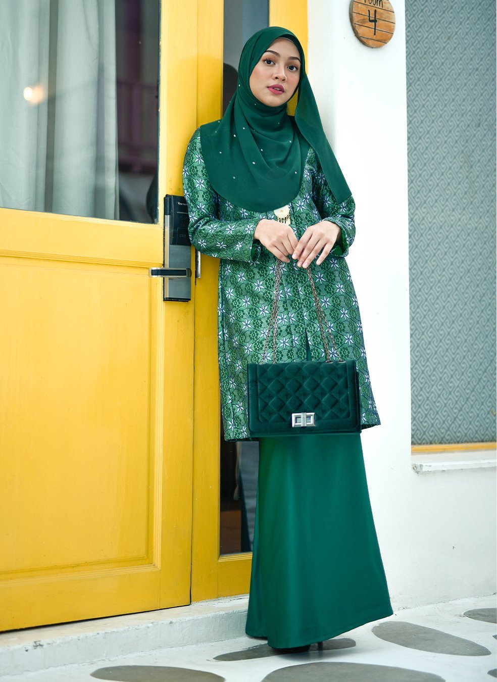 Baju Kebarung Lace Giselle - Emerald Green