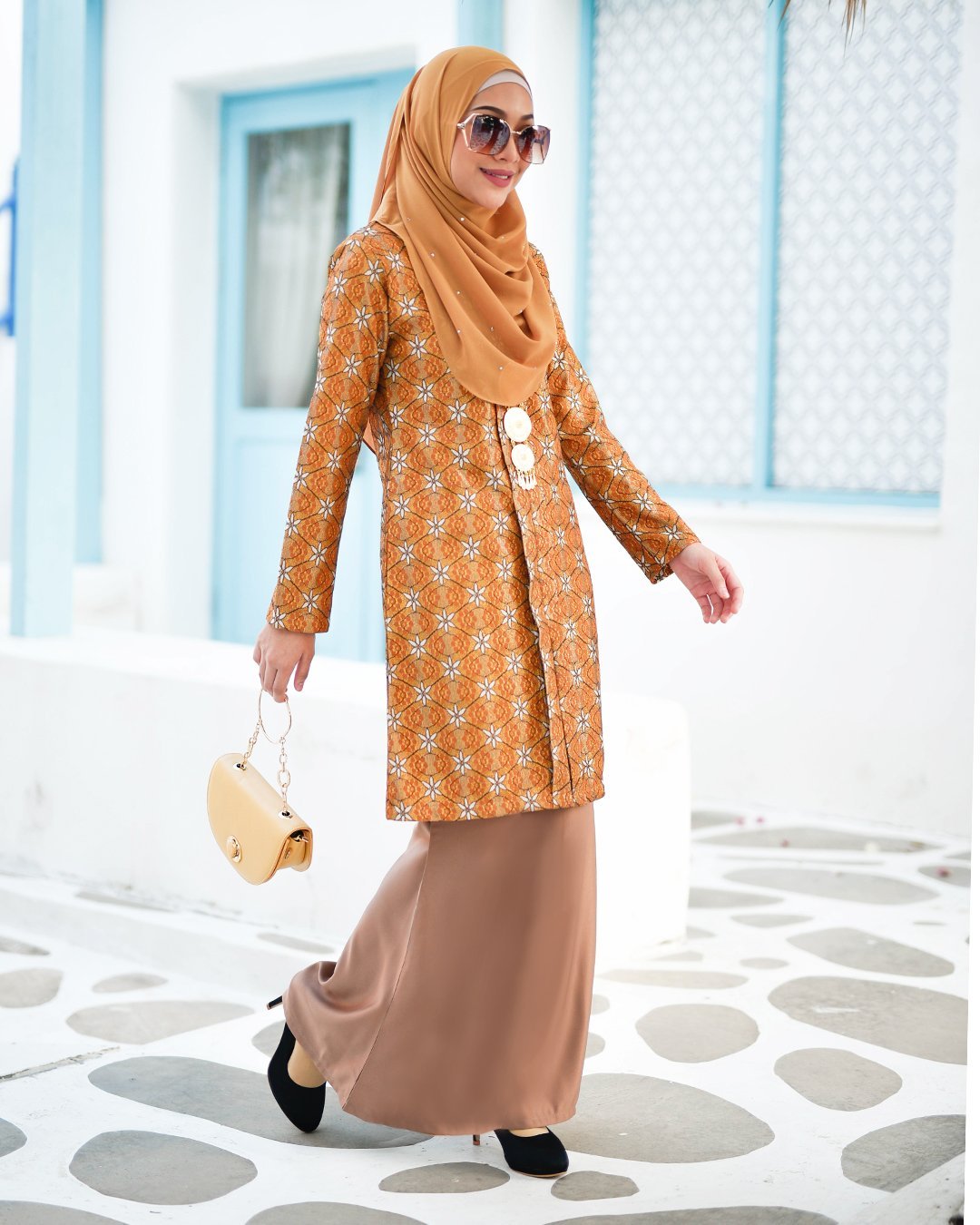 Baju Kebarung Lace Giselle - Luxury Gold