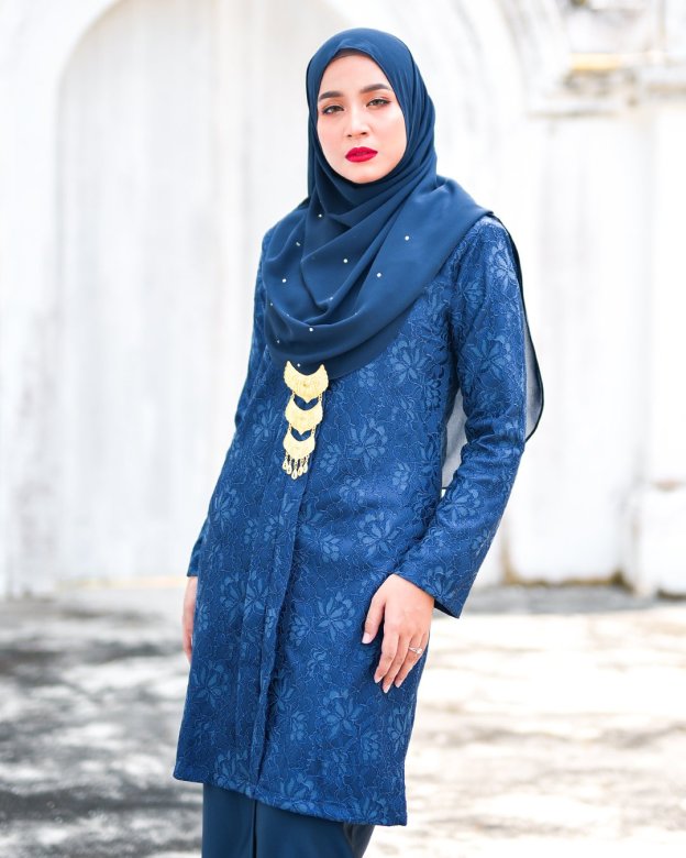 Baju Kebarung Lace Gyra - Blue