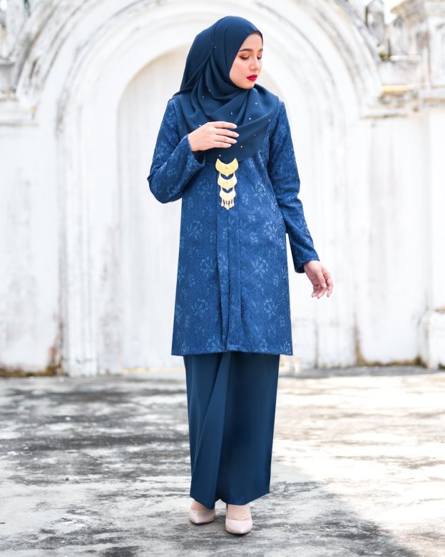 Baju Kebarung Lace Gyra - Blue