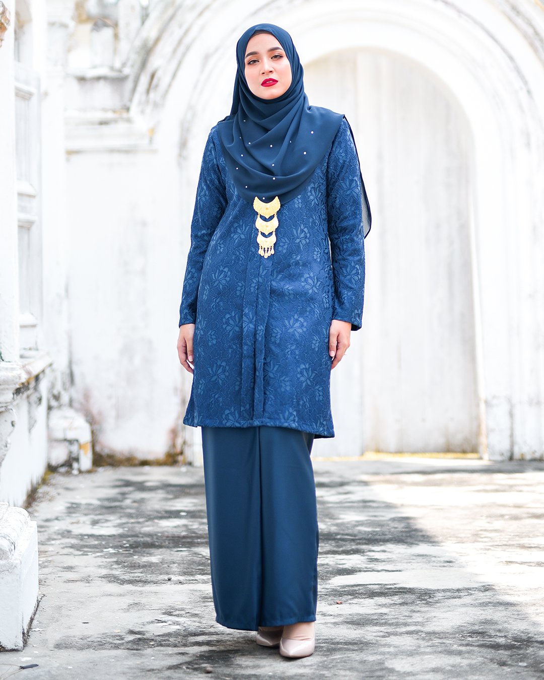 Baju Kebarung Lace Gyra - Blue